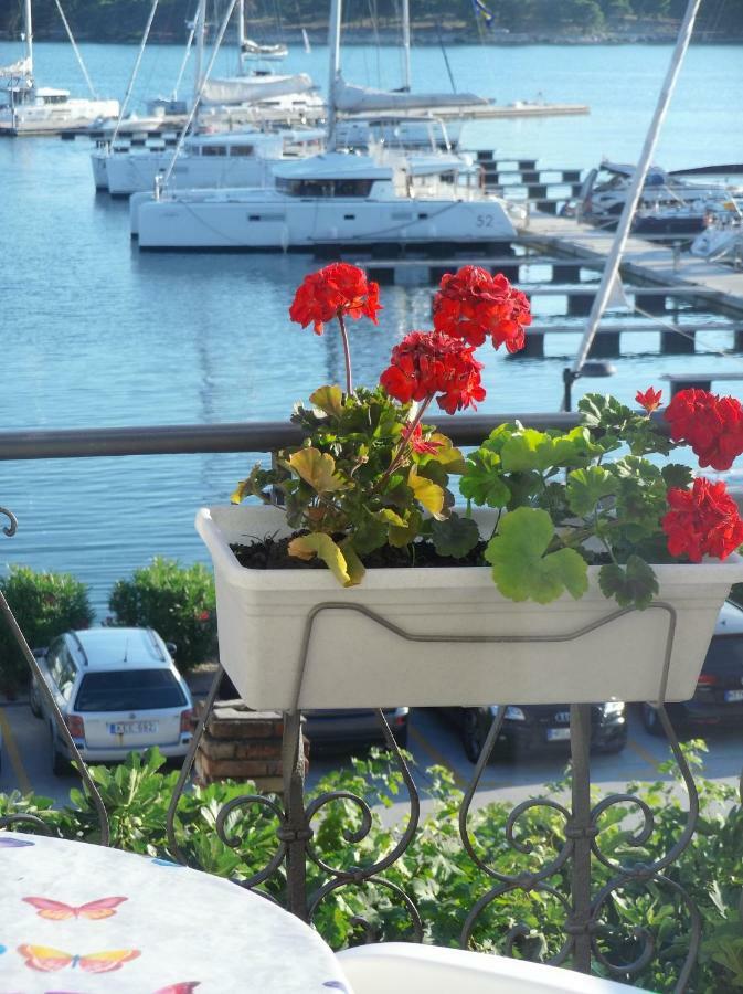 Apartment Lela Šibenik Buitenkant foto